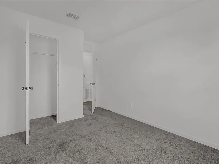 2424 Bevel Ln — Photo 16