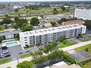 4906 Victoria Dr APT 103, Cape Coral, FL 33904