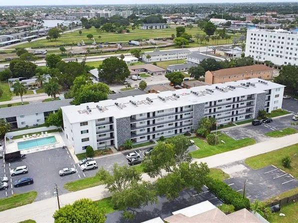 4906 Victoria Dr APT 103, Cape Coral, FL 33904