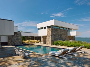 4 Dawn Ln, Shelter Island Heights, NY 11965