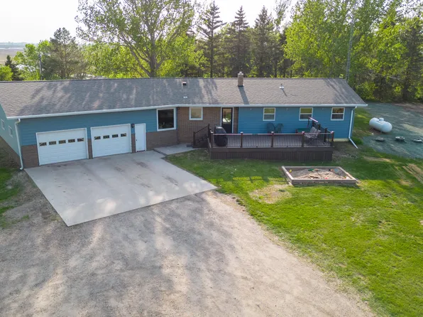 3703 81st Ave SE, Jamestown, ND 58401