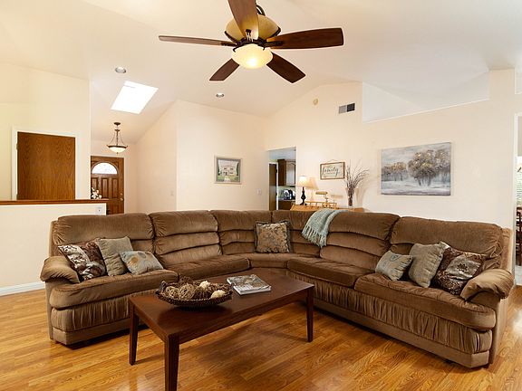 4th image of 1655 Portofino Dr