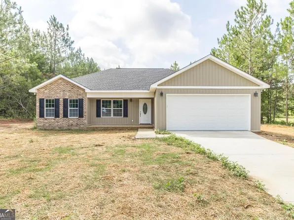 153 Long Pines Cir, East Dublin, GA 31027