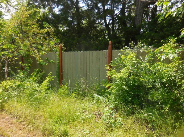 145 County Road 1633, Lone Oak, TX 75453