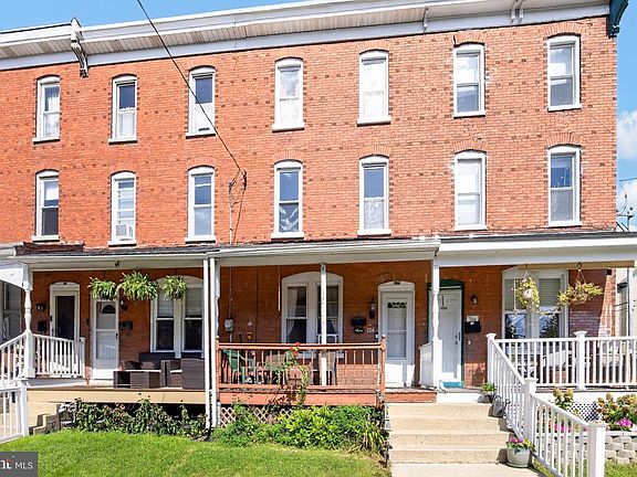2nd image of 126 Green St