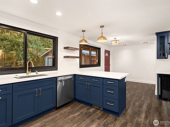 4th image of 16417 210th Avenue NE