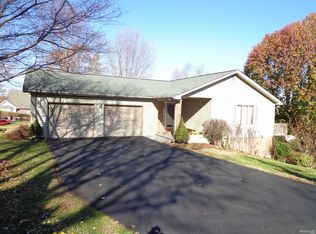 124 Pine Ct, Johnson City, TN 37601