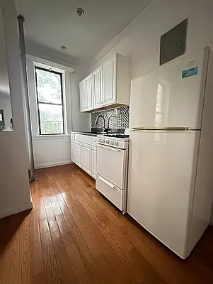 Rented by Kahana Real Estate LLC | media 2