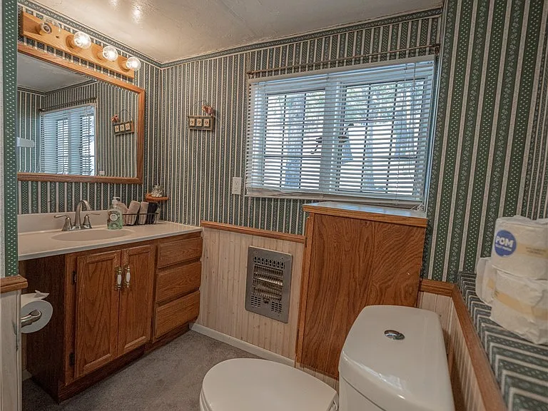 233 Corona Cir — Photo 40