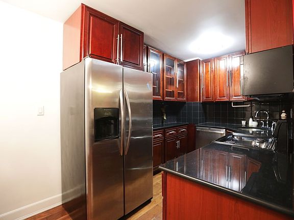5th image of 11818 Union Tpke APT 4H