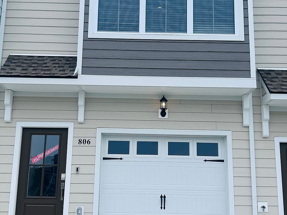 1st image of 806 Taylor Dr