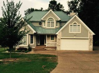 704 Peaceful Cv, Grand Rivers, KY 42045