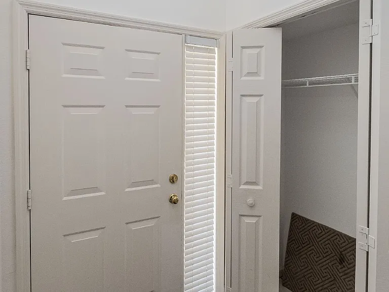 447 Enclave Pl — Photo 12