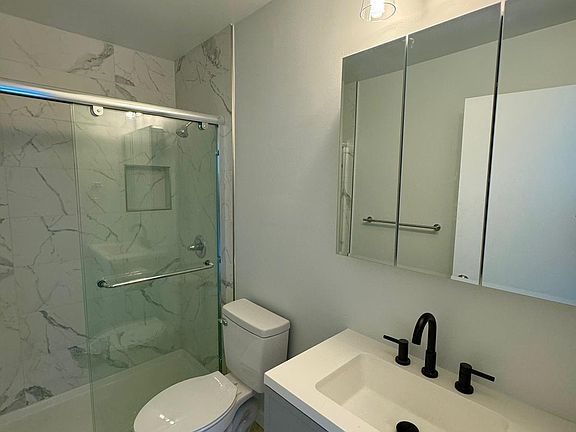 4th image of 1129 Capuchino Ave APT 4