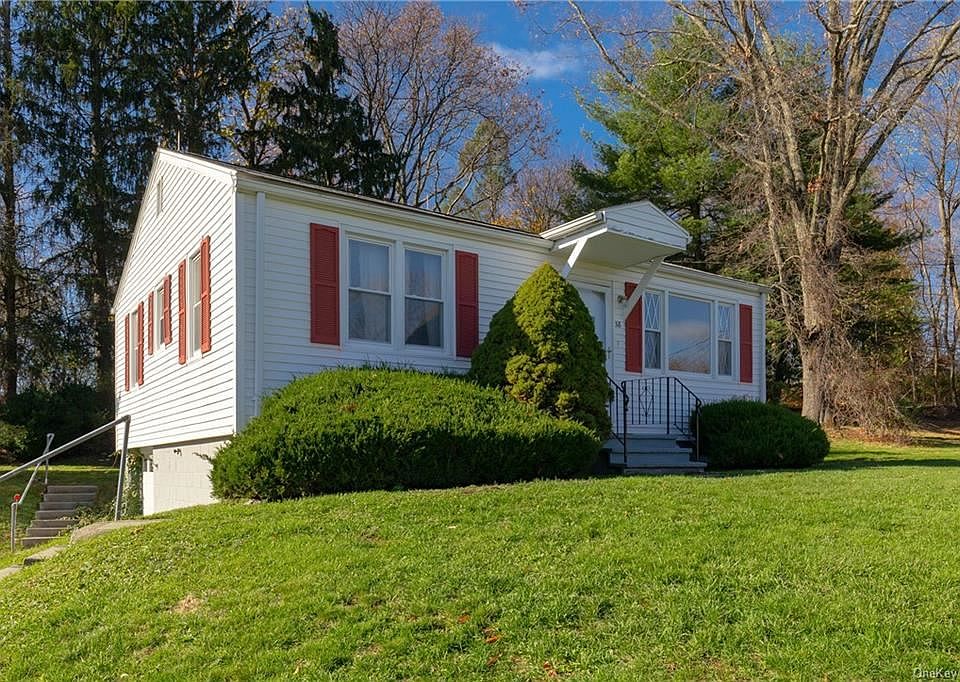 1st image of 38 Sunny Knolls Dr