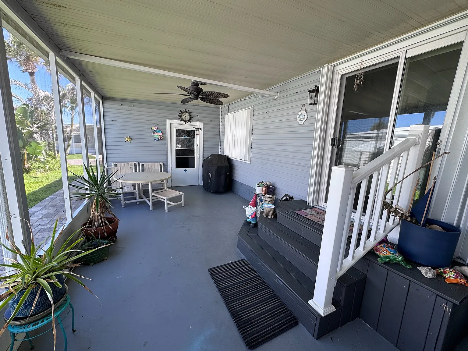 2 bed, 1306 sqft, $2,300 — Photo 3