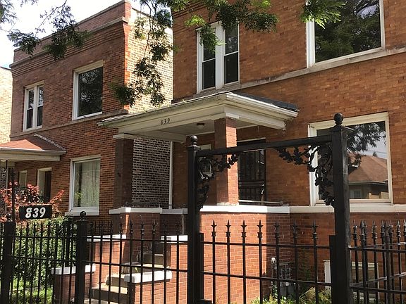3rd image of 839 N Karlov Ave