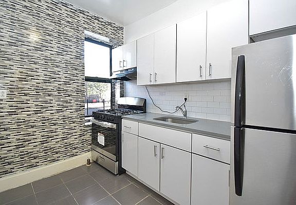 3rd image of 3300 Bailey Ave APT E3