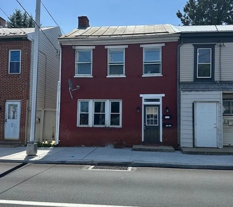 353 N Hanover St #2