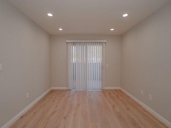 4th image of 3640 S Oak Creek Dr #E