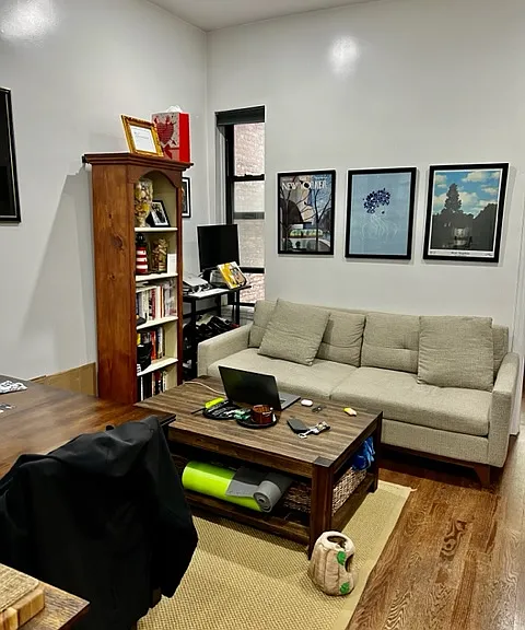 229 W 16th St #1C — Photo 7