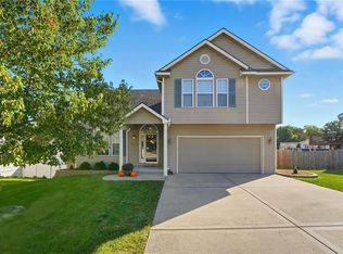 8015 N Kensington Ave, Kansas City, MO 64119