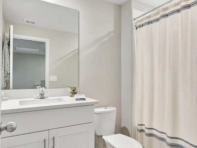 345 SE Angler Dr — Photo 21