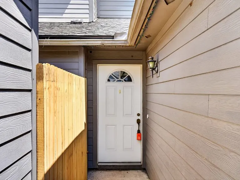 4427 Millstone Ct — Photo 4