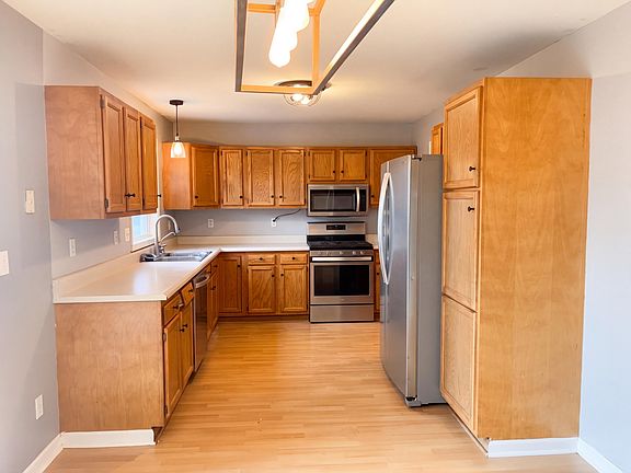 2nd image of 12421 Tippecanoe Pl