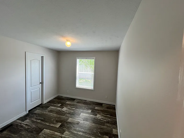 Valley Estates — Photo 13