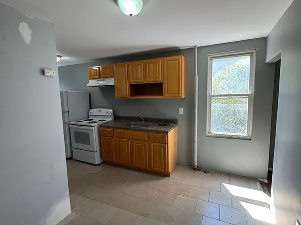 68 Jackson St, Yonkers, NY 10701