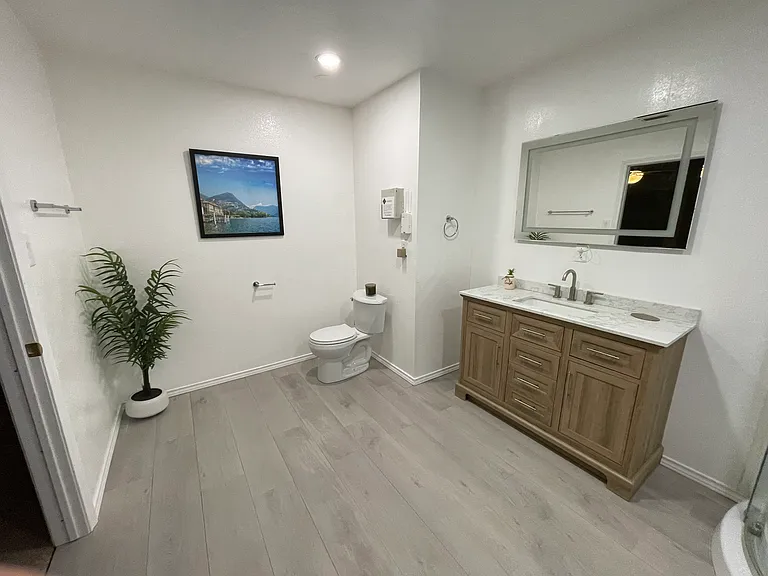1409 Lochspring Dr — Photo 9