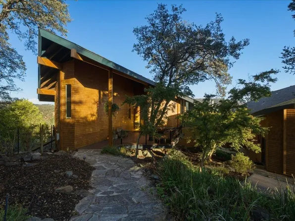 2301 Manhattan Bar Rd, Auburn, CA 95603