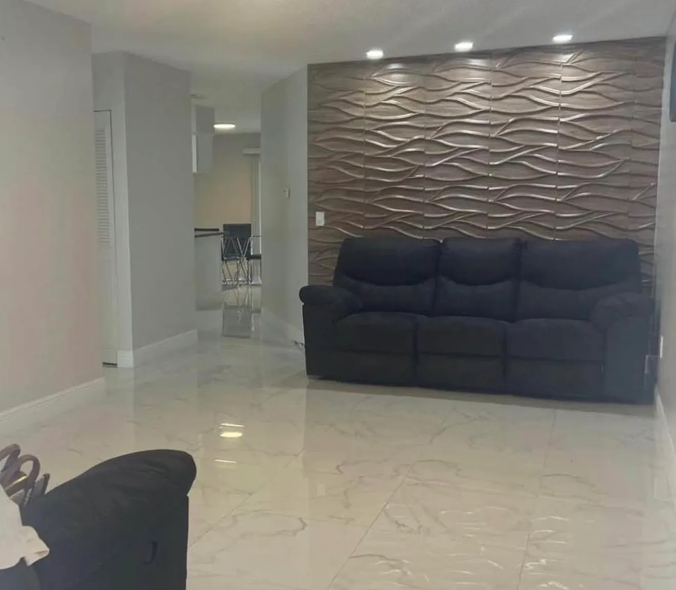 2 bed, 1008 sqft, $2,300 — Photo 4