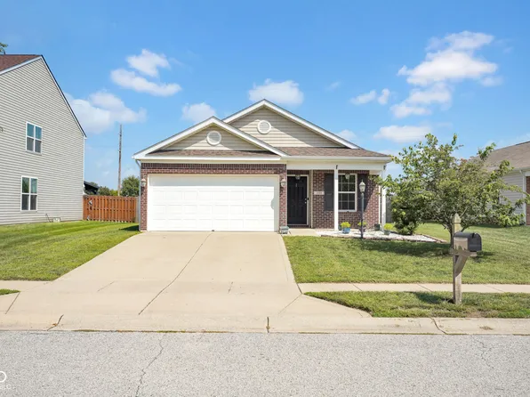 2098 Creekstone Dr, Columbus, IN 47201