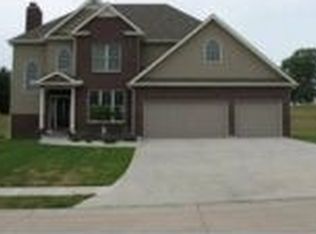 4806 Corinth Dr, Saint Joseph, MO 64506