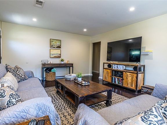 4th image of 1790 El Sereno Ave