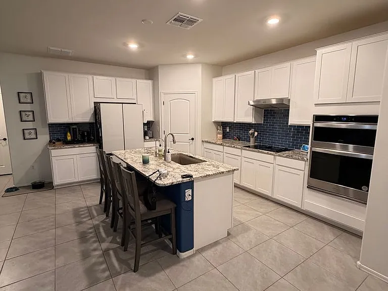 9020 E Pantano Bluff Dr — Photo 1