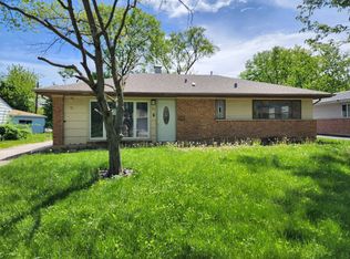 105 Shabbona Dr, Park Forest, IL 60466