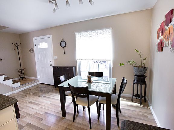 5th image of 142 Tarryton Ct W #25-E