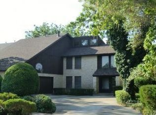 8 Rustic Hills St, Norman, OK 73072