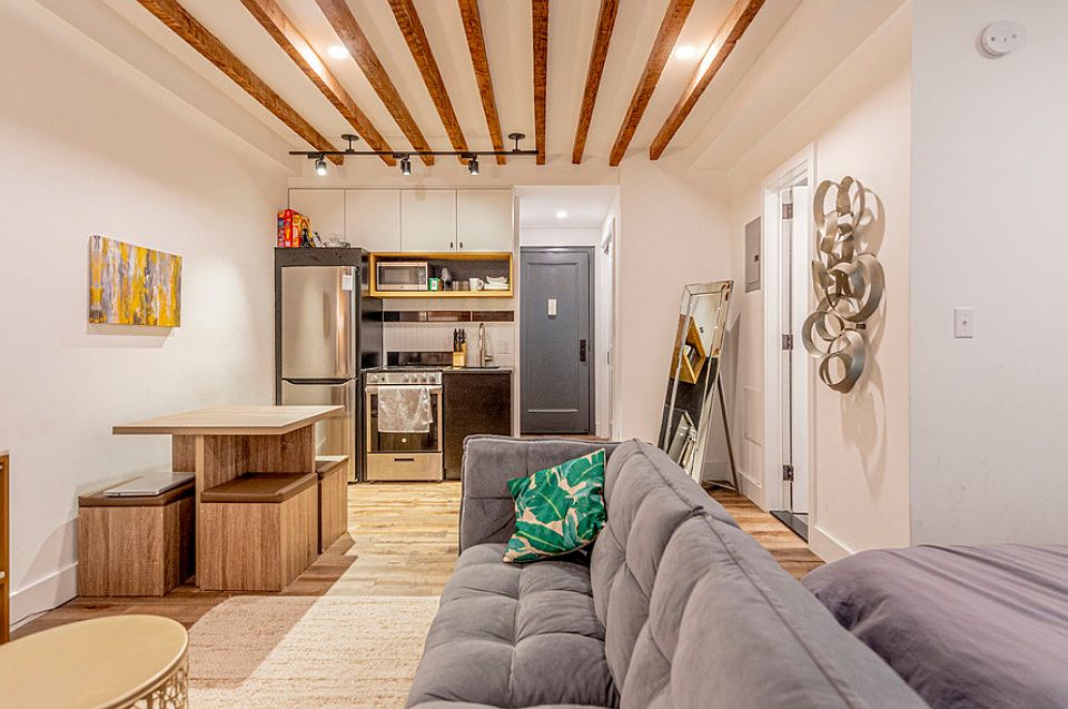 1st image of 152 W 49th St #D4