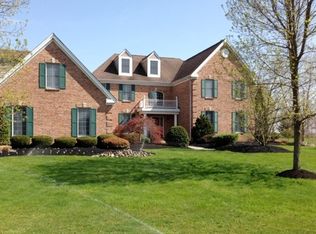 19 Barnyard Ct, Plainsboro, NJ 08536