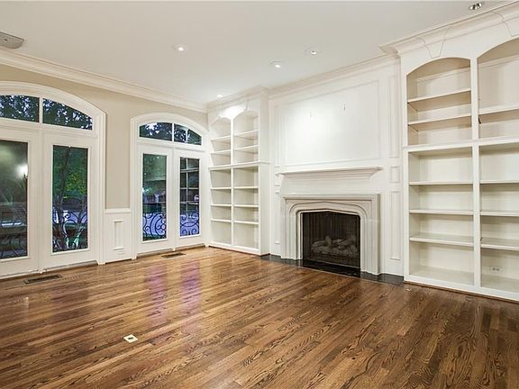 5th image of 3116 Beverly Dr