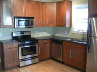 4037 W Oakdale Ave #1, Chicago, IL 60641