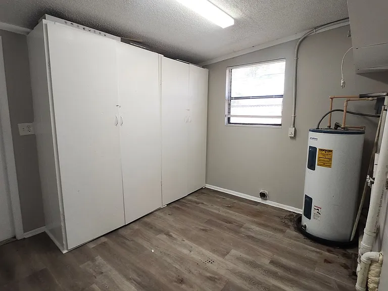 908 Westmore Ave — Photo 14