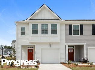 708 Trotters Ln, Moncks Corner, SC 29461