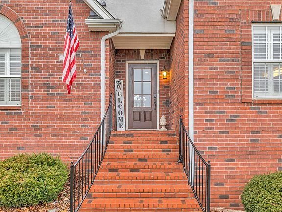4th image of 1317 Bantry Dr