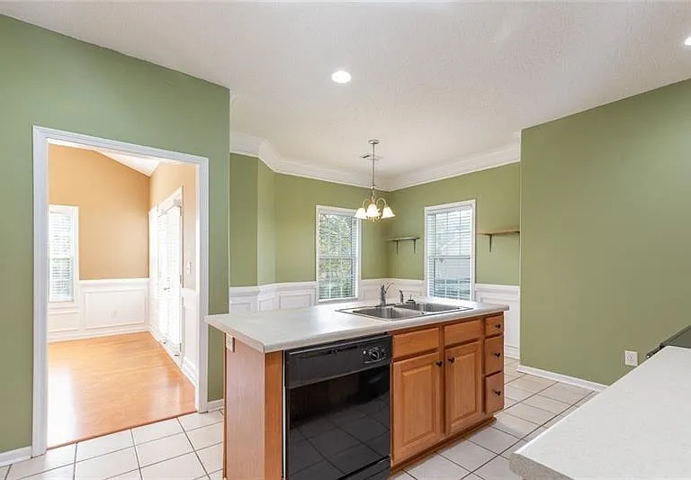 300 McKendree Ct — Photo 13