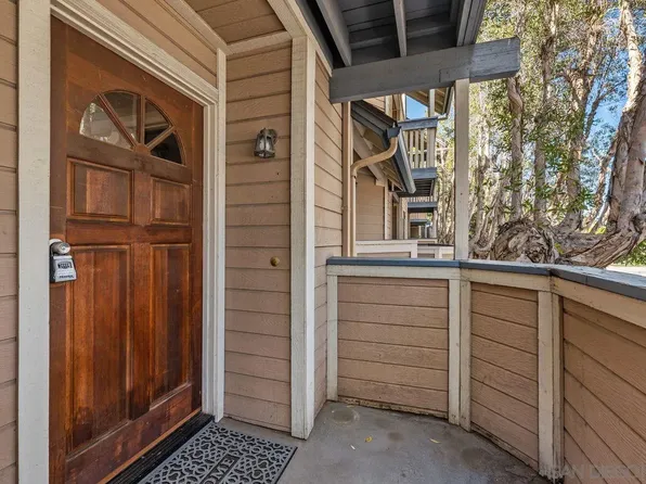 9250 Towne Centre Dr Unit 6, San Diego, CA 92121